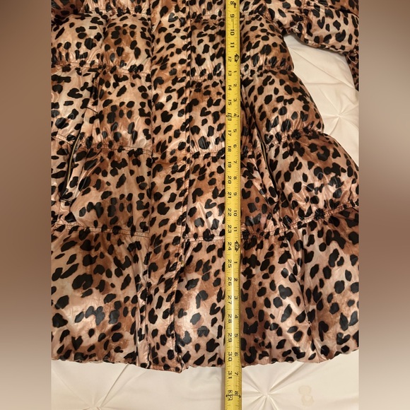 Lands' End Kids Puffer Coat in Leopard Print - Picture 9 of 14